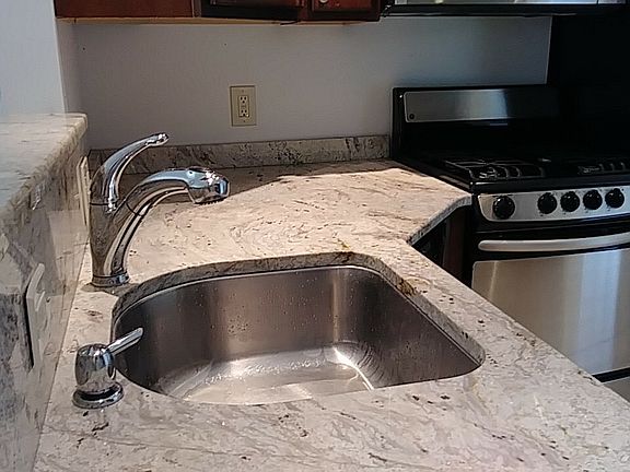 4th image of 38 Dakota St APT 9