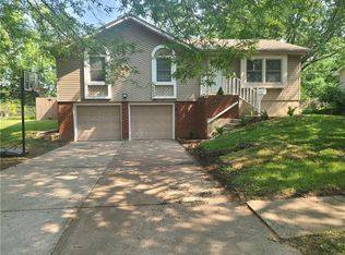 16600 E 41st Ter, Independence, MO 64055