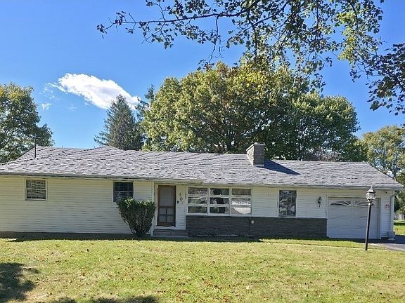 2nd image of 607 Cornell Rd