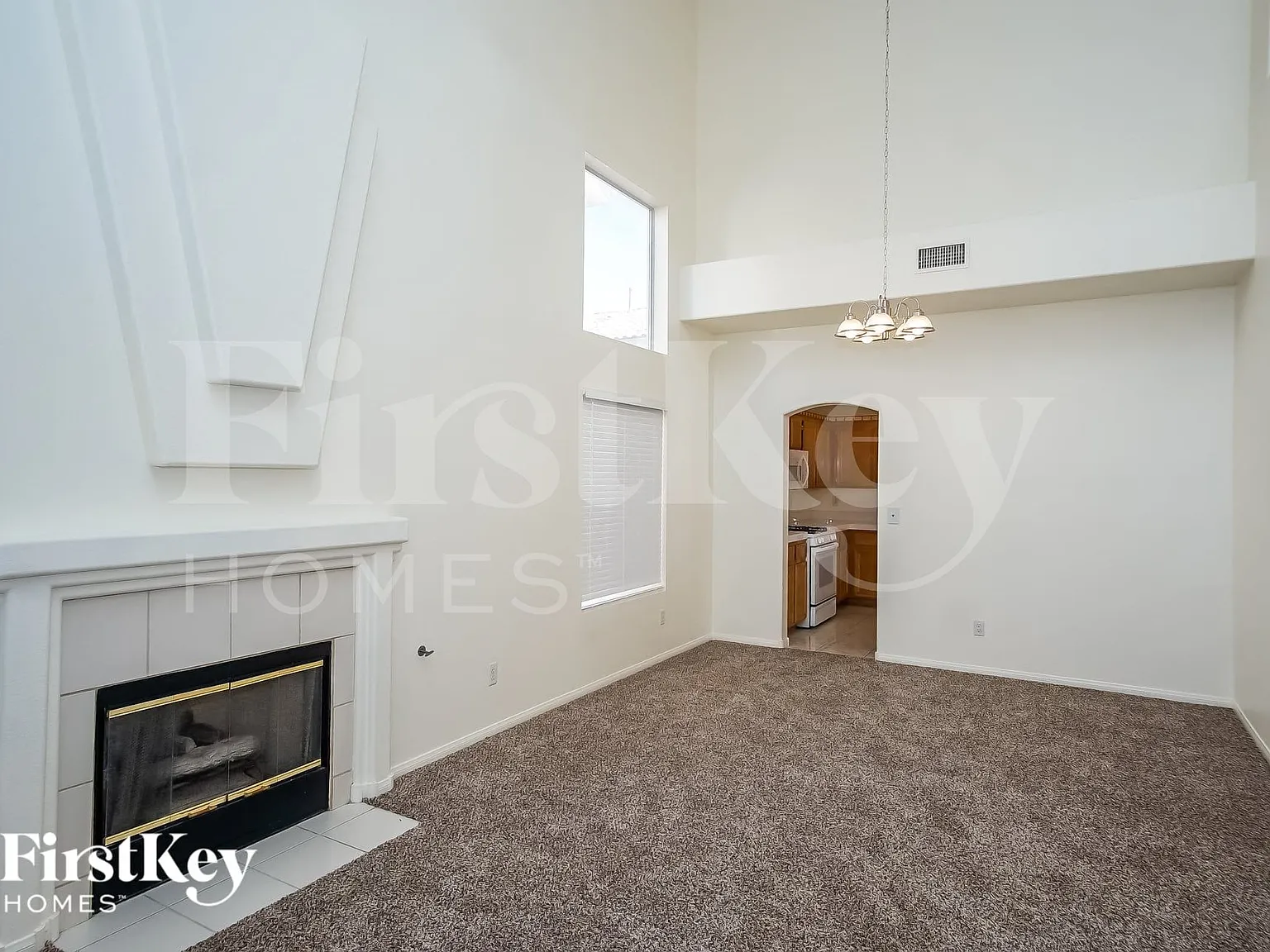 4 bed, 3.0 bath, 2316 sqft, $2,710 — Photo 4