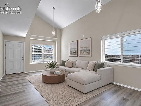 5th image of 1542 4th St