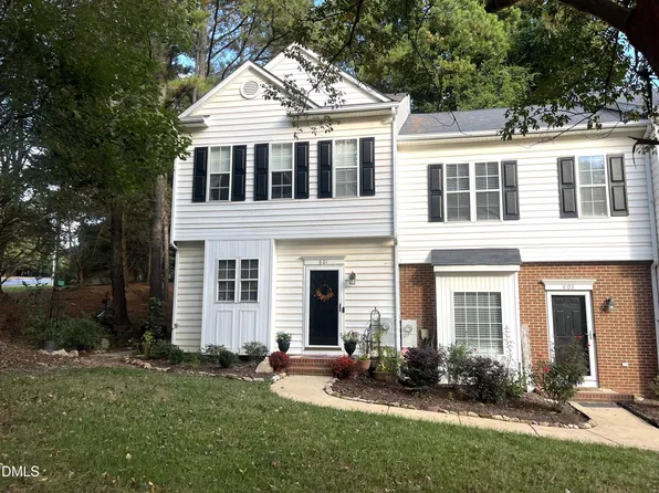 801 Genford Ct, Raleigh, NC 27609