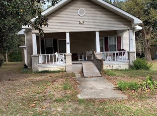 631 Ethel St, Douglas, GA 31533