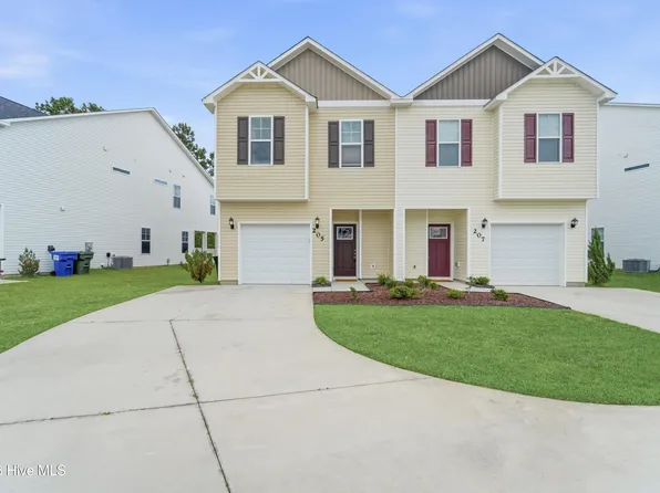 205 Shallowbag Bay Ln, Jacksonville, NC 28546