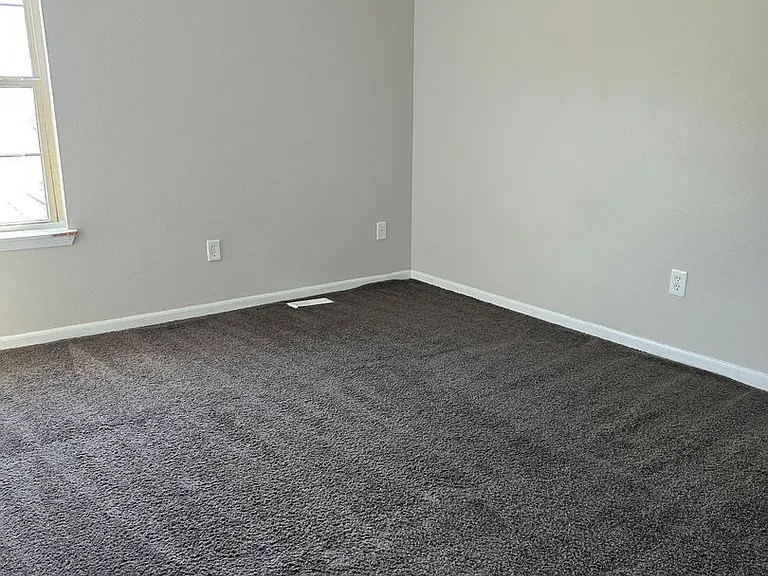 1505 Greensboro Dr — Photo 28