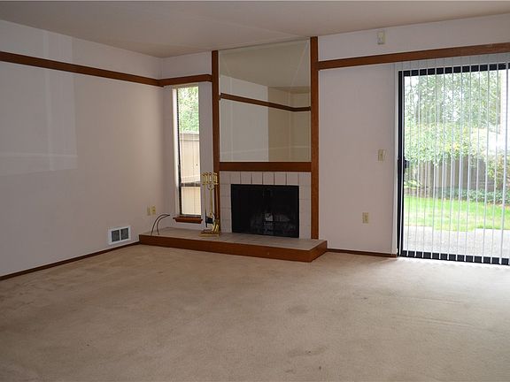 5th image of 20907 114th Pl SE APT 31