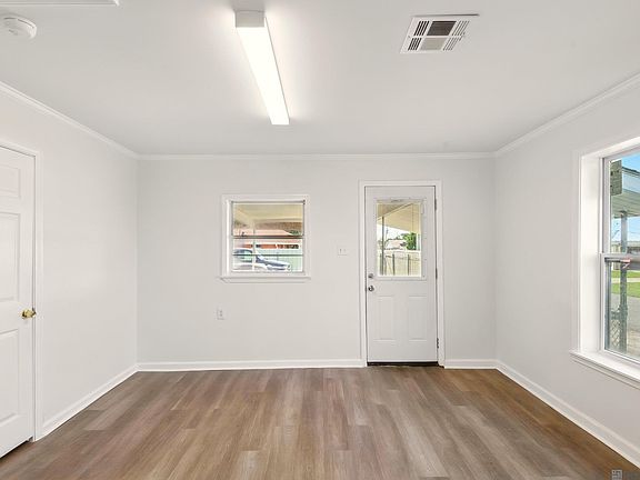 3rd image of 1175 Avenue C