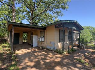 204 Houston St, Lone Star, TX 75668