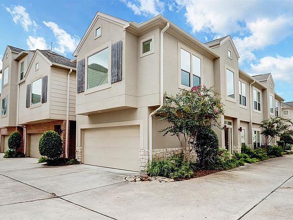 Situated on the corner allows for abundant natural light in the interior and easy parking.