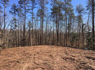 232 Ridge Rd, Walnut Cove, NC 27052