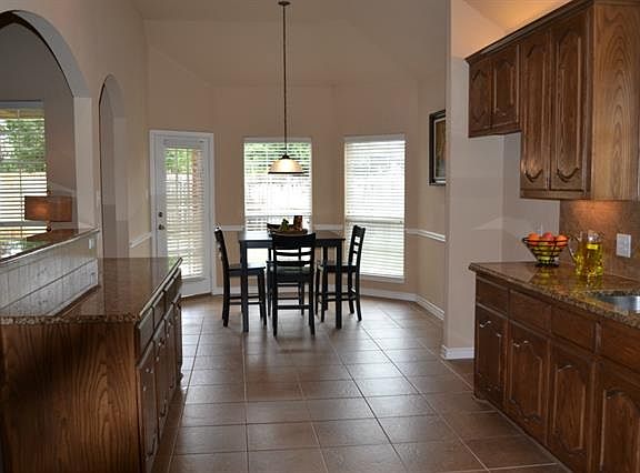 5th image of 9124 Hawley Dr