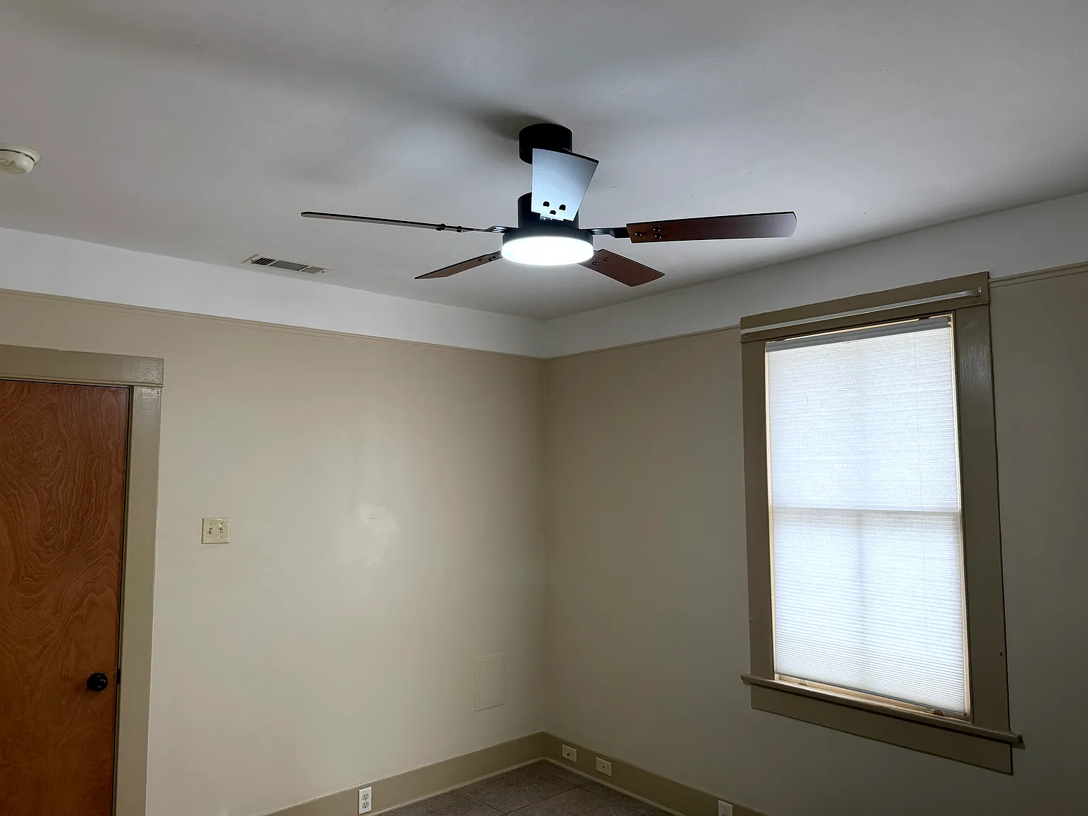 2 bed, 850 sqft, $1,650 — Photo 3