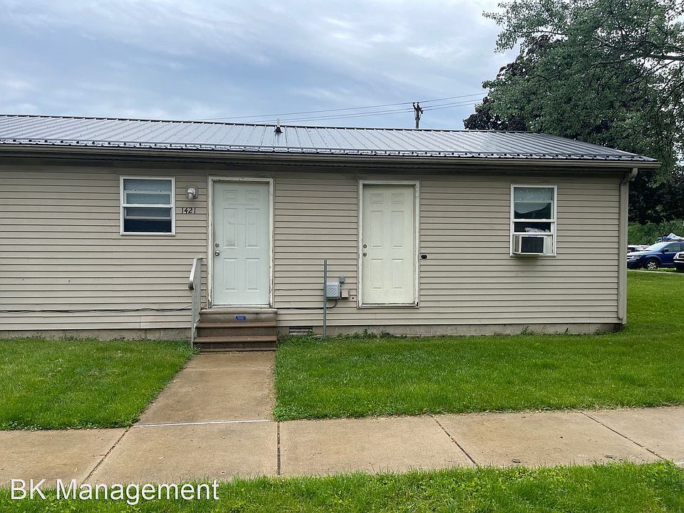 2nd image of 1421 Aster St
