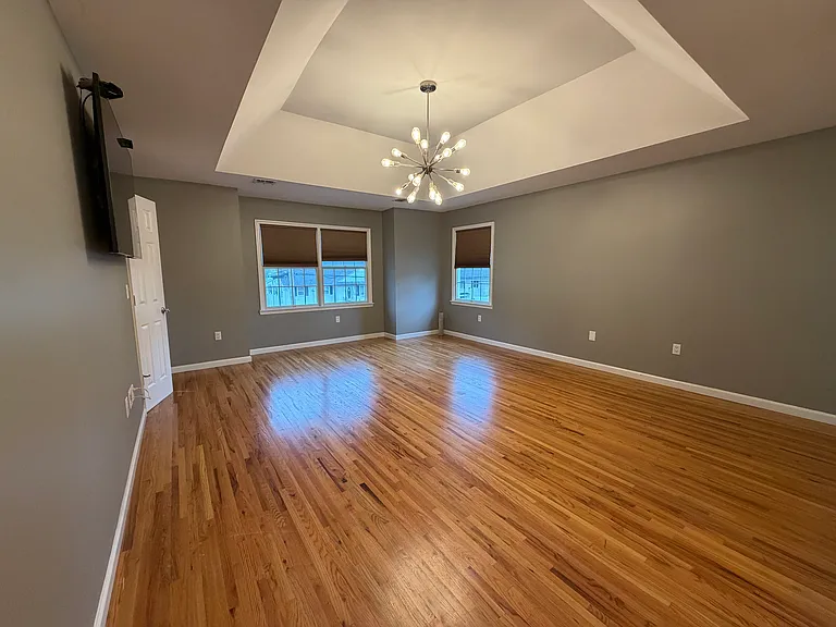 341 Maple St — Photo 15