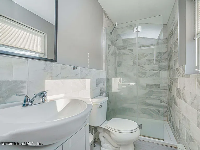 2981 Hylan Blvd — Photo 23