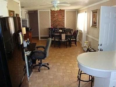 4th image of 3406 Royal Dr