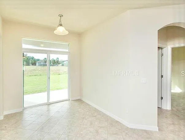 2103 Candlenut Cir — Photo 10