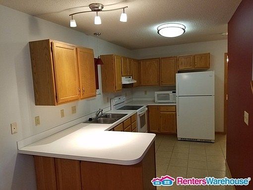 2nd image of 546 Lovell Ave APT 5