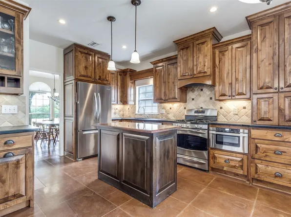 3535 Deer Meadow Ln, Dallas, TX 75287