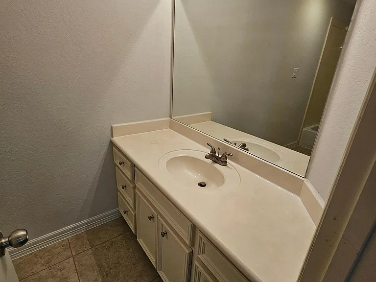 547 Birdsong Dr — Photo 25