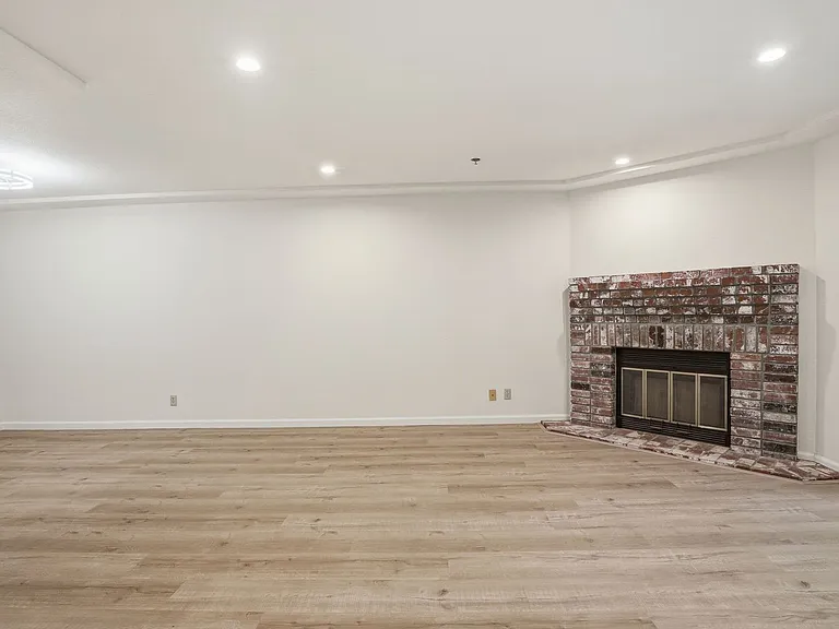 496 W Charleston Rd #103 — Photo 14