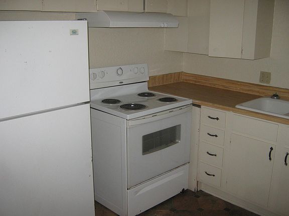5th image of 6212 NW 33rd St APT B