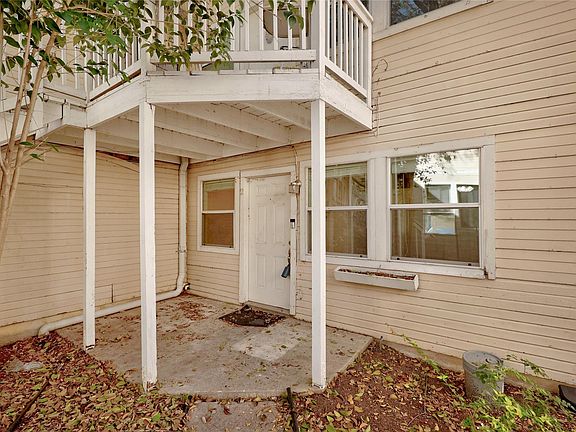 4th image of 1110 W 22nd St APT 2