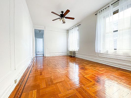 4th image of 80 Haven Ave #4R
