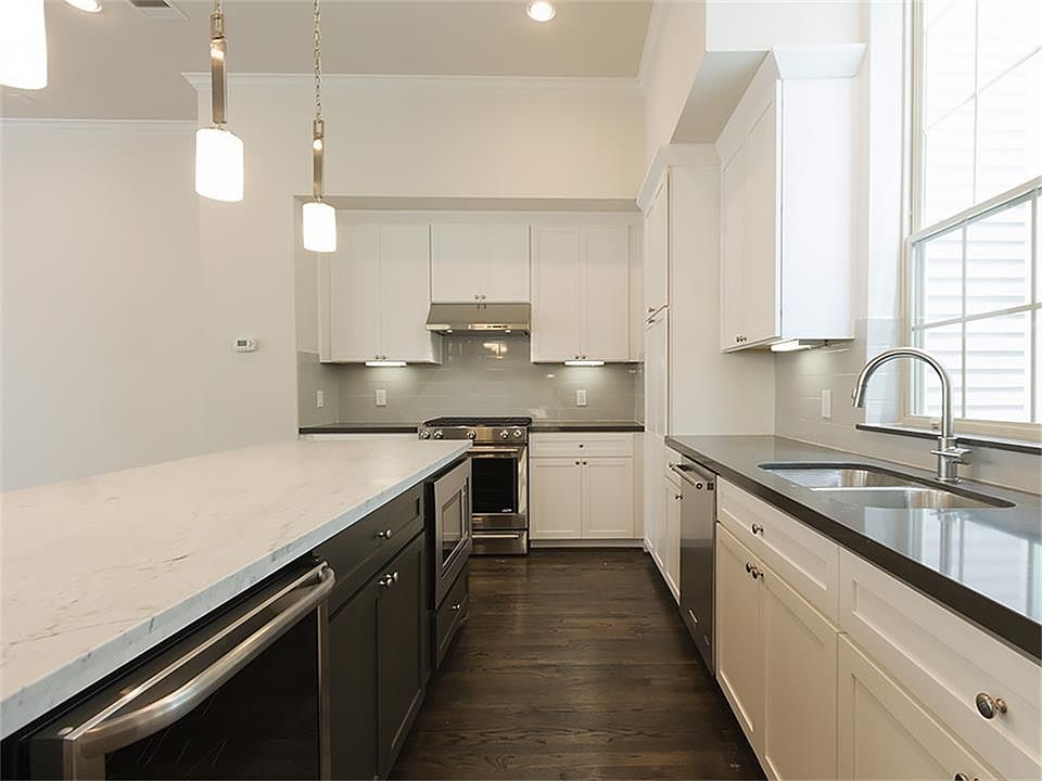 1st image of 1040 W 26th St Unit D