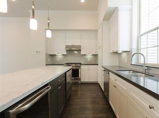 1040 W 26th St UNIT D, Houston, TX 77008
