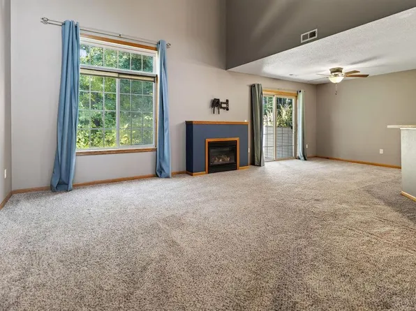 23133 Iris Ave, Rogers, MN 55374