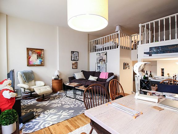 5th image of 112 W 71st St APT 7