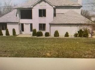 2160 Bass Lake Rd, Commerce Township, MI 48382