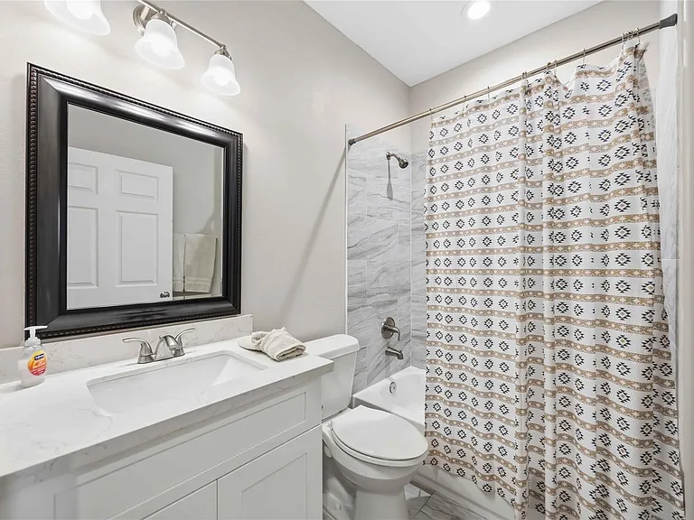 9320 Coffee St #B — Photo 19