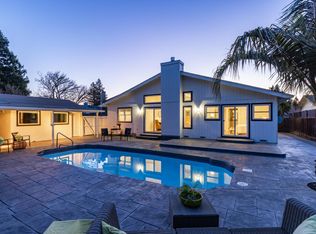 1687 Del Oro Cir, Petaluma, CA