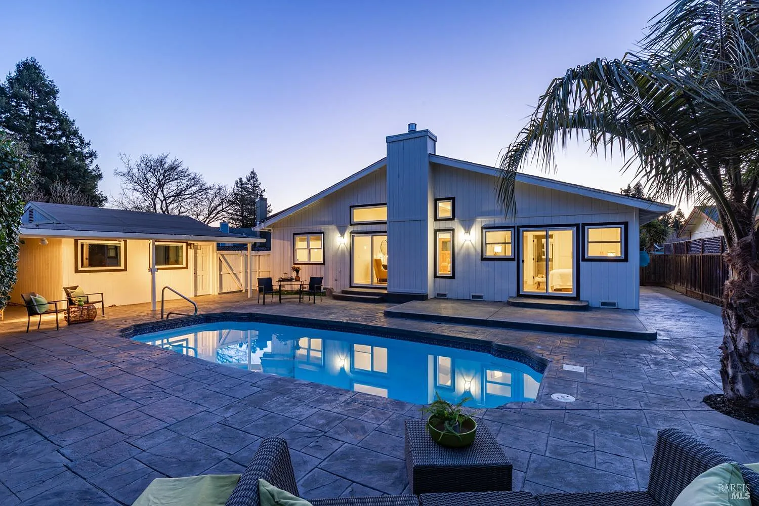 1687 Del Oro Circle photo 1