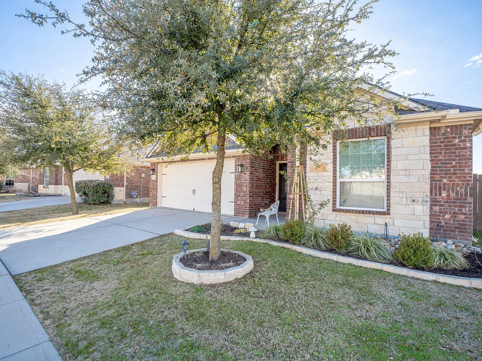 3 bed, 1764 sqft, $2,200 — Photo 4