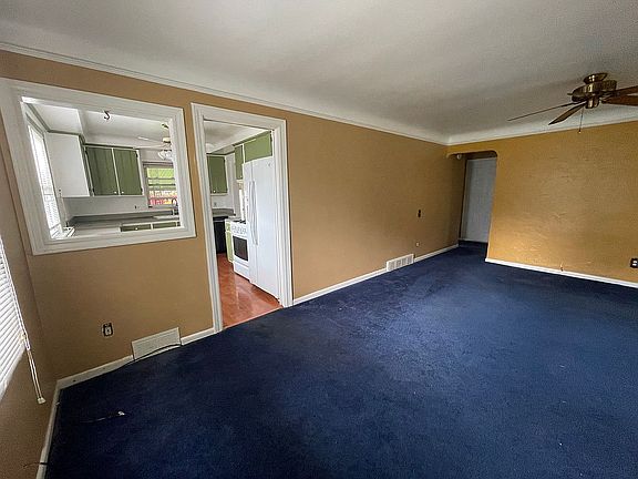 5th image of 30390 Rush St