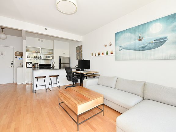 3rd image of 179 Monroe St APT 3A