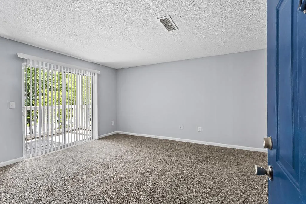 Bristol Creek Apartment Homes — Photo 4