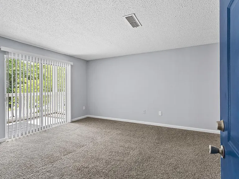 Bristol Creek Apartment Homes — Photo 4
