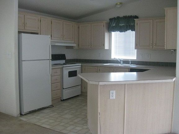 3rd image of 19802 N 32nd St Lot 83