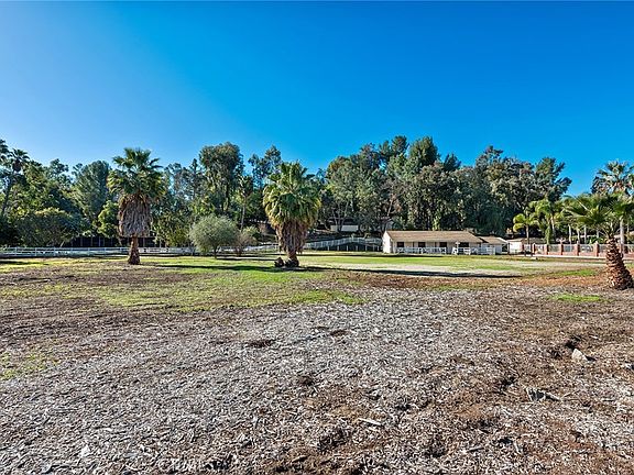 5th image of 5546 Paradise Valley Rd