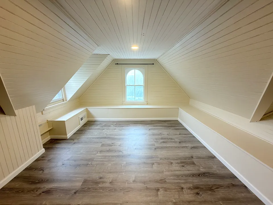 7 Rockwood Ave #3