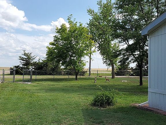 4th image of 402 Us Highway 36