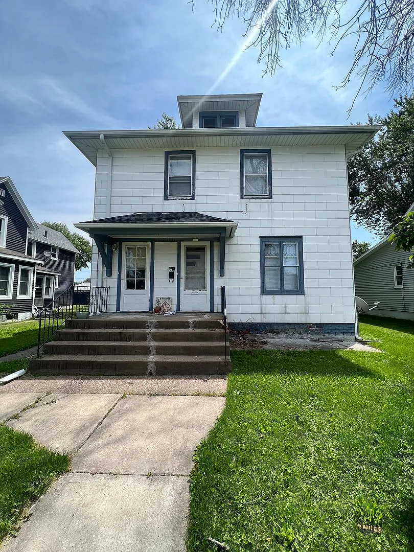 1706 9th St photo 1