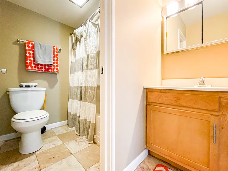 1025 W Fiedler Ln #4 — Photo 9