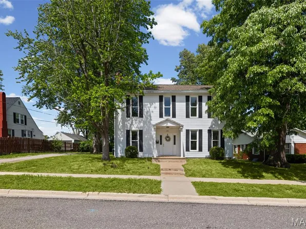 173 W Lebanon St, Nashville, IL 62263