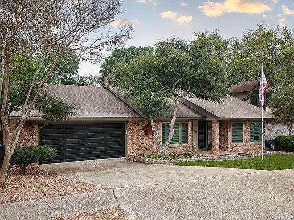 2nd image of 5954 Woodridge Hill