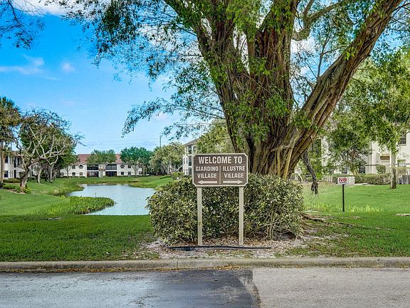 4th image of 5157 Floria Way #A